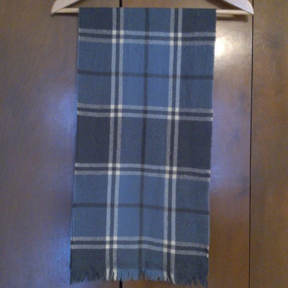 Other - 🎉HP🎉 Plaid Scarf Men's 100% Australian Wool